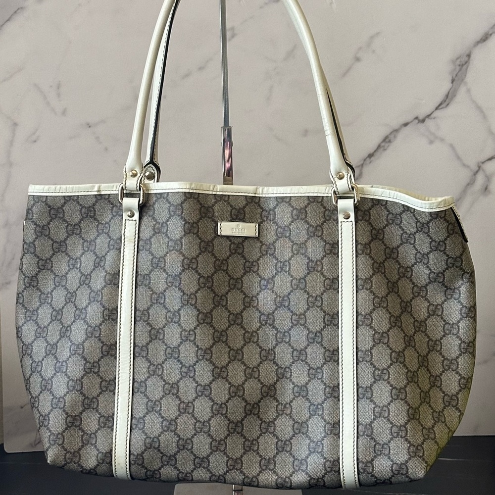 🧡GUARANTEED AUTHENTIC GUCCI GG SUPREME MEDIUM JOY TOTE🧡